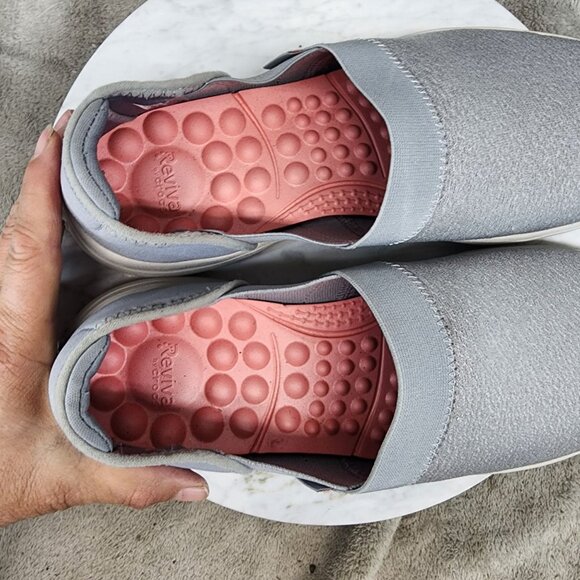 Crocs Shoes Womens Size 11 Gray Slip On Sneakers *NWOT* - Picture 11 of 13